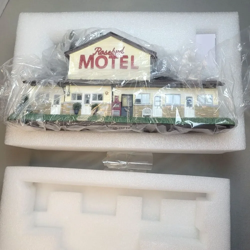 Dept 56 THE ROSEBUD MOTEL SCHITT'S CREEK Hot Properties 6013684 LIGHTS UP! NEW